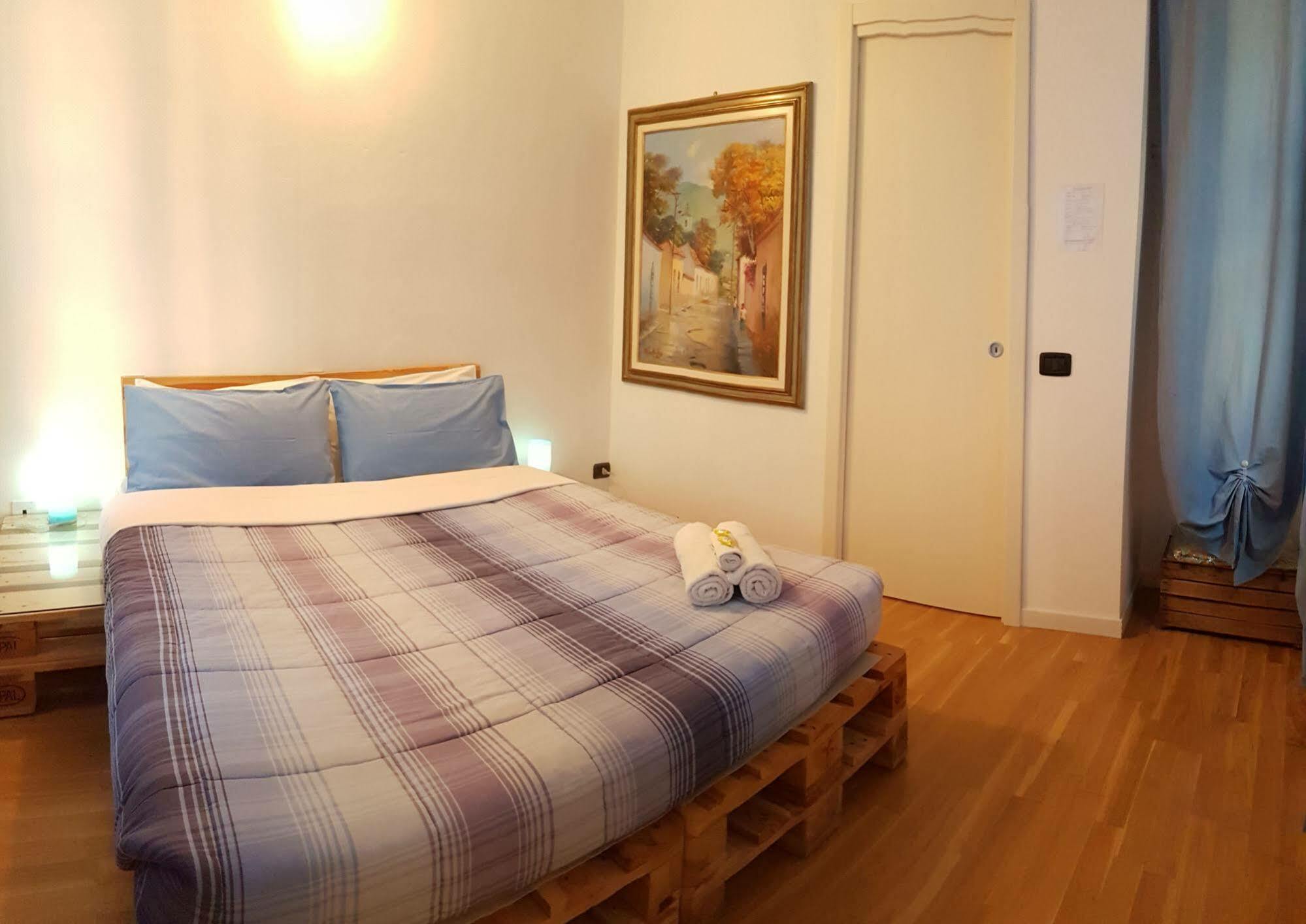 Uptown B'N'B Hotell Bergamo Eksteriør bilde