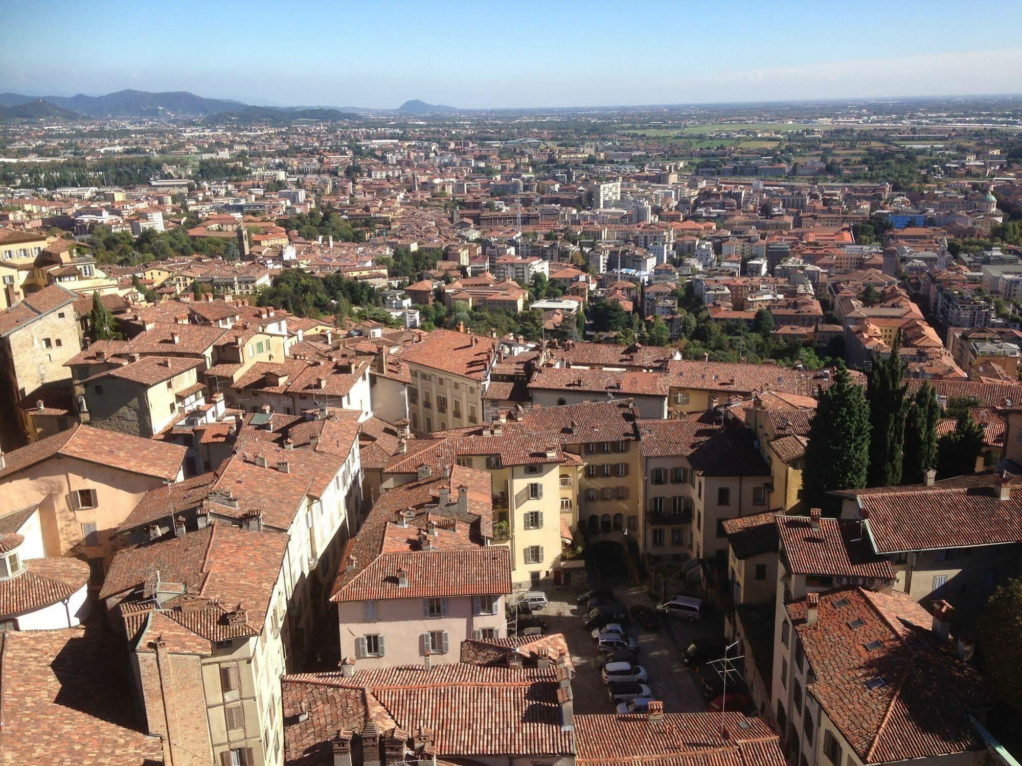 Uptown B'N'B Hotell Bergamo Eksteriør bilde